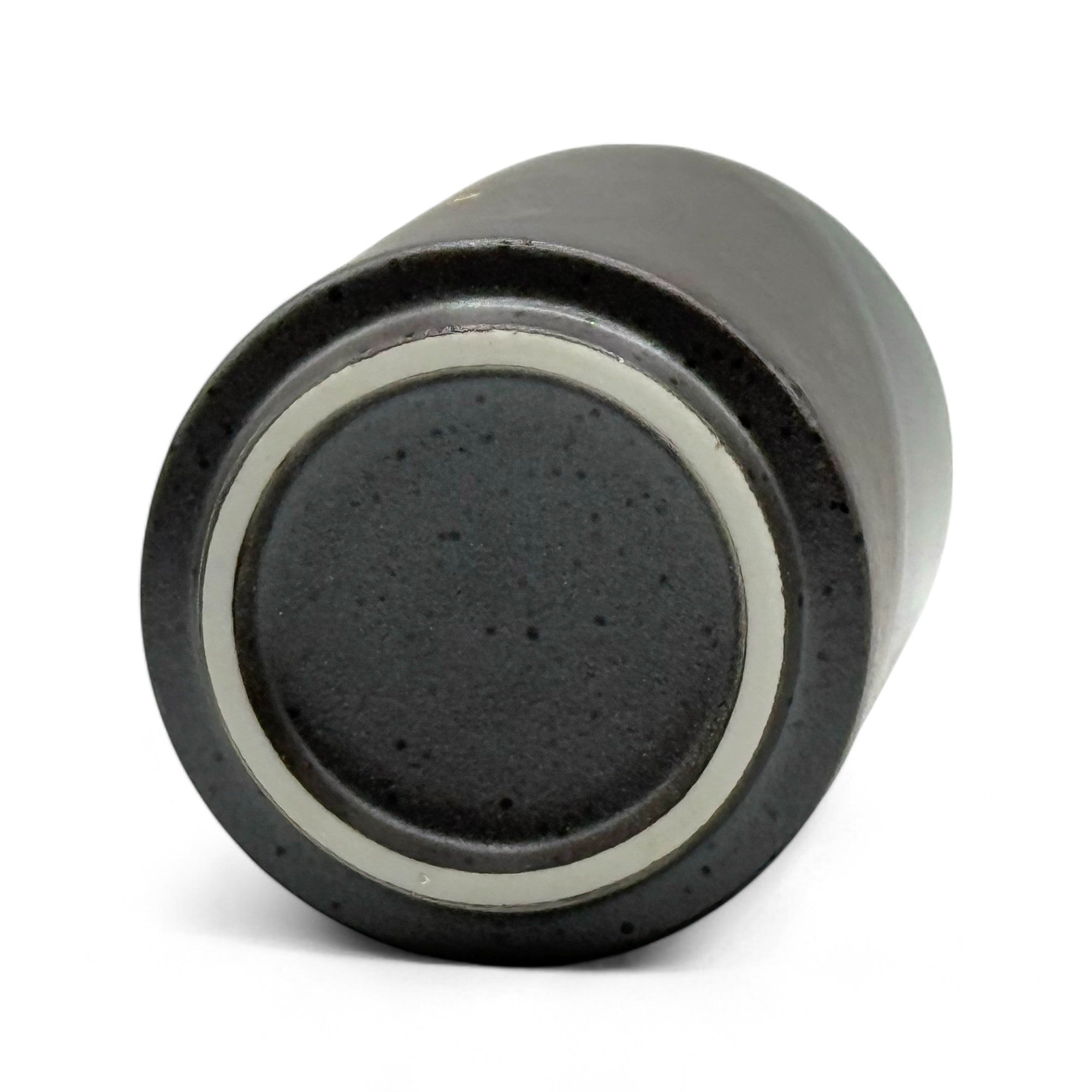 Inoue Kokuyu Black Mino-yaki Yunomi - Japanese Teacup