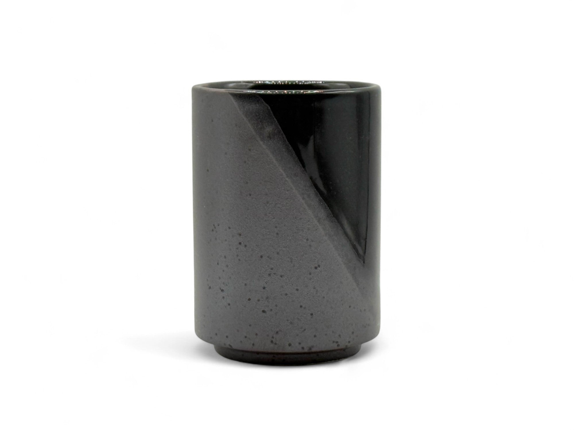 Inoue Kokuyu Black Mino-yaki Yunomi - Japanese Teacup
