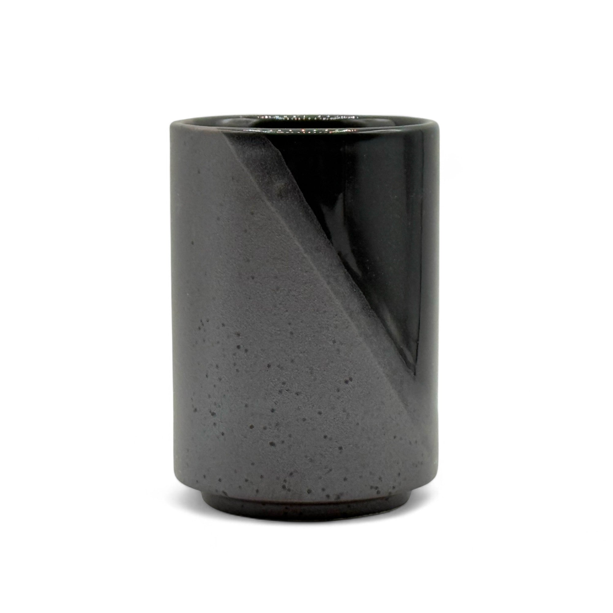 Inoue Kokuyu Black Mino-yaki Yunomi - Japanese Teacup