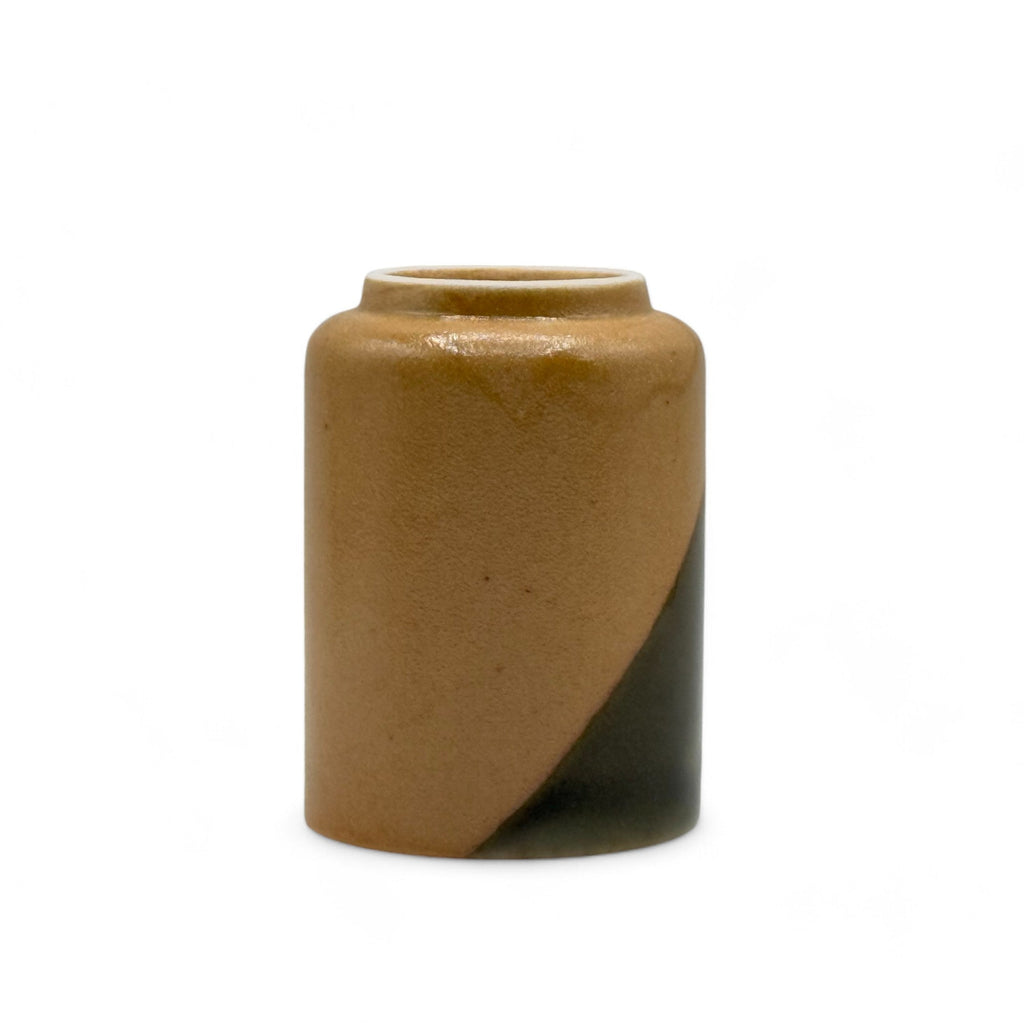 Inoue Tea Iga Yellow Shigaraki-yaki Yunomi - Japanese Teacup, showcasing a yellow ceramic teacup with traditional design.