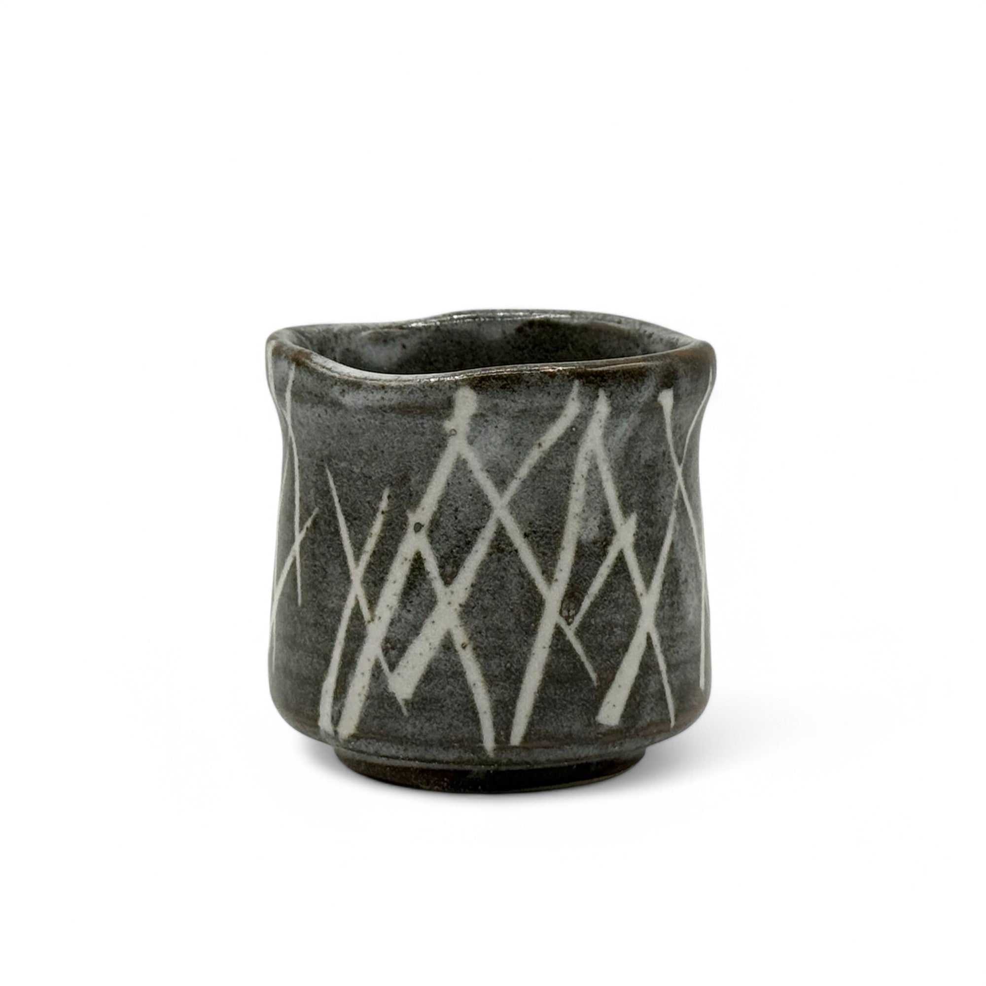 Inoue Iguchi Shirakaba Stripe Gray Mino-yaki Yunomi - Japanese Teacup