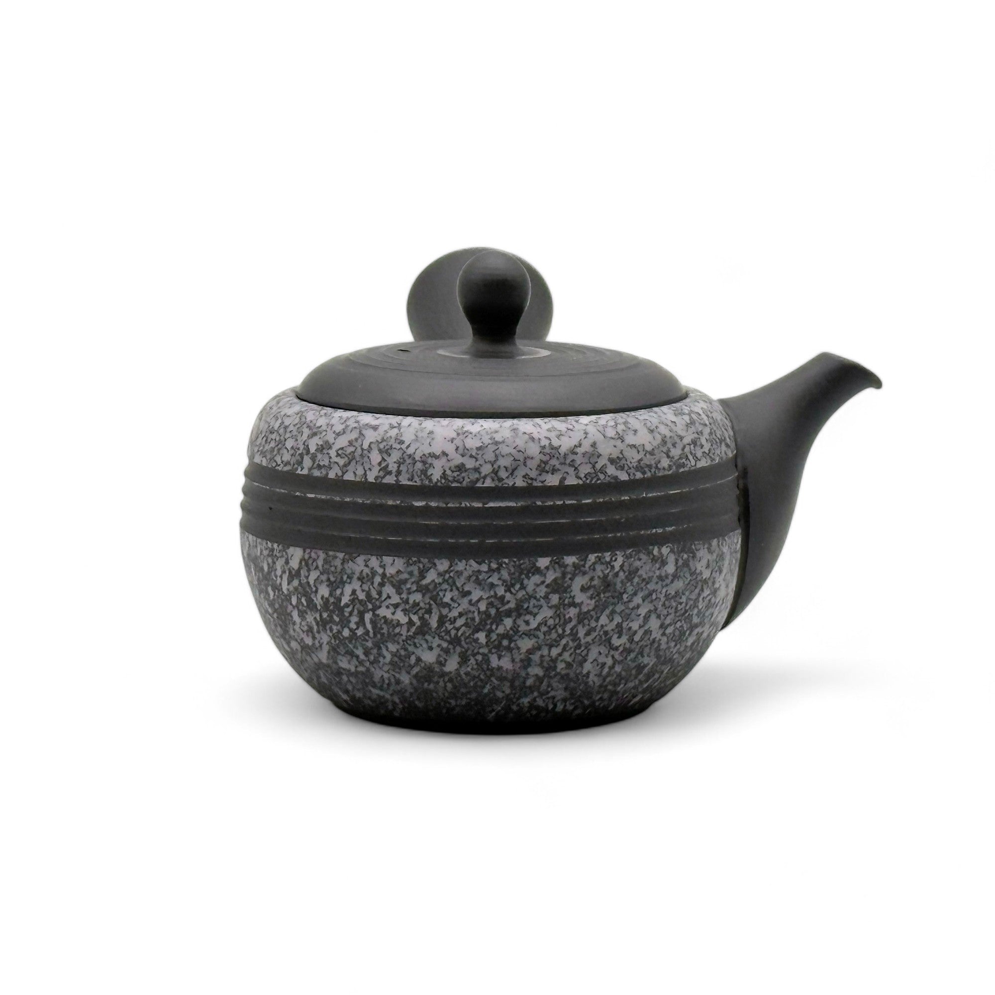 Inoue Tea Komaru Gray Tokoname-yaki Kyusu by Haku yō - Japanese mini teapot with a gray finish and traditional design.