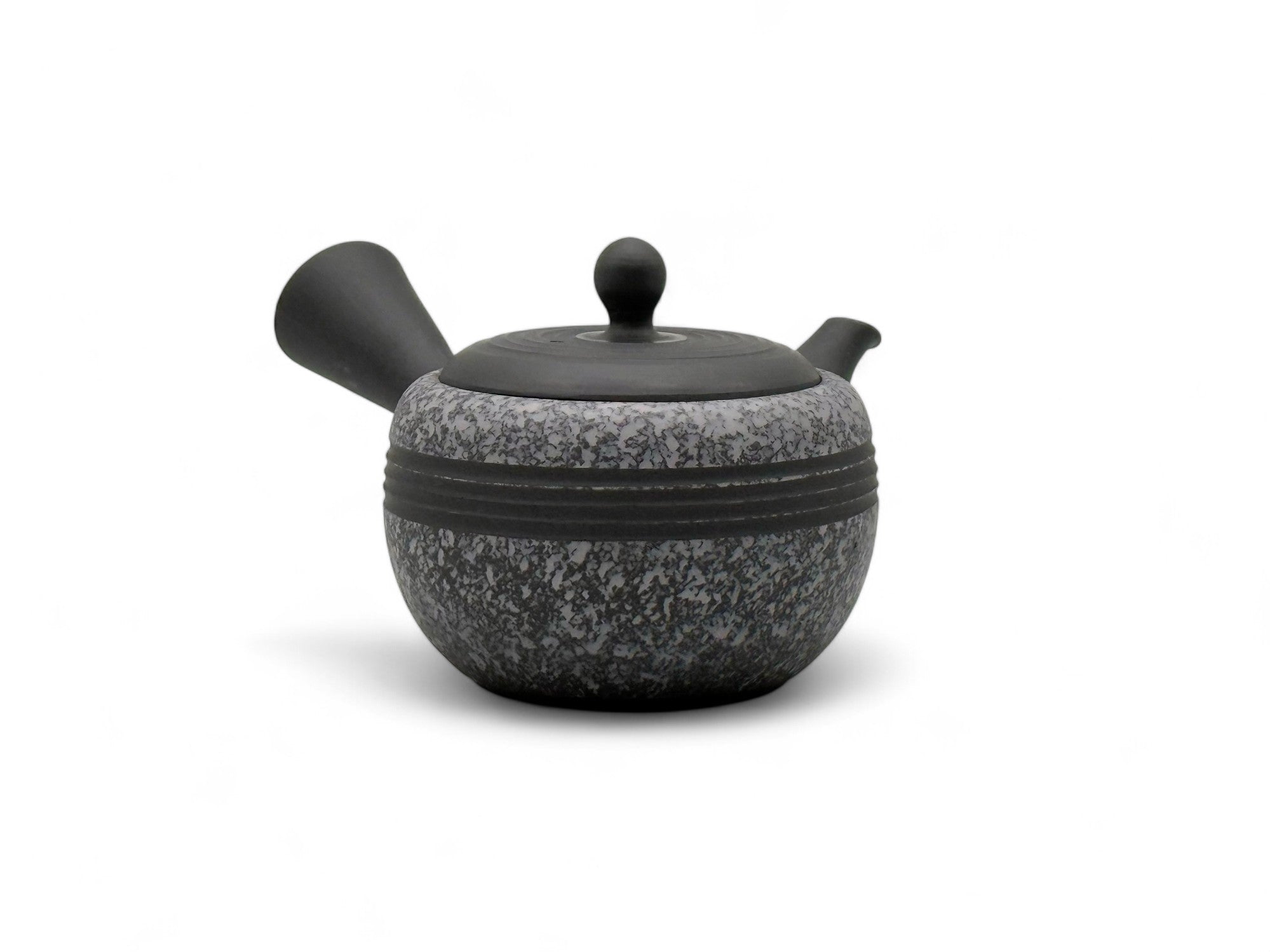 Inoue Tea Komaru Gray Tokoname-yaki Kyusu by Haku yō - Japanese mini teapot with a traditional design.