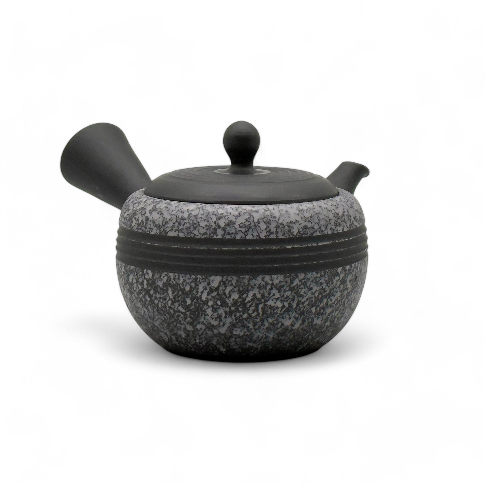 Inoue Tea Komaru Gray Tokoname-yaki Kyusu by Haku yō - Japanese mini teapot with a traditional design, ideal for brewing tea.
