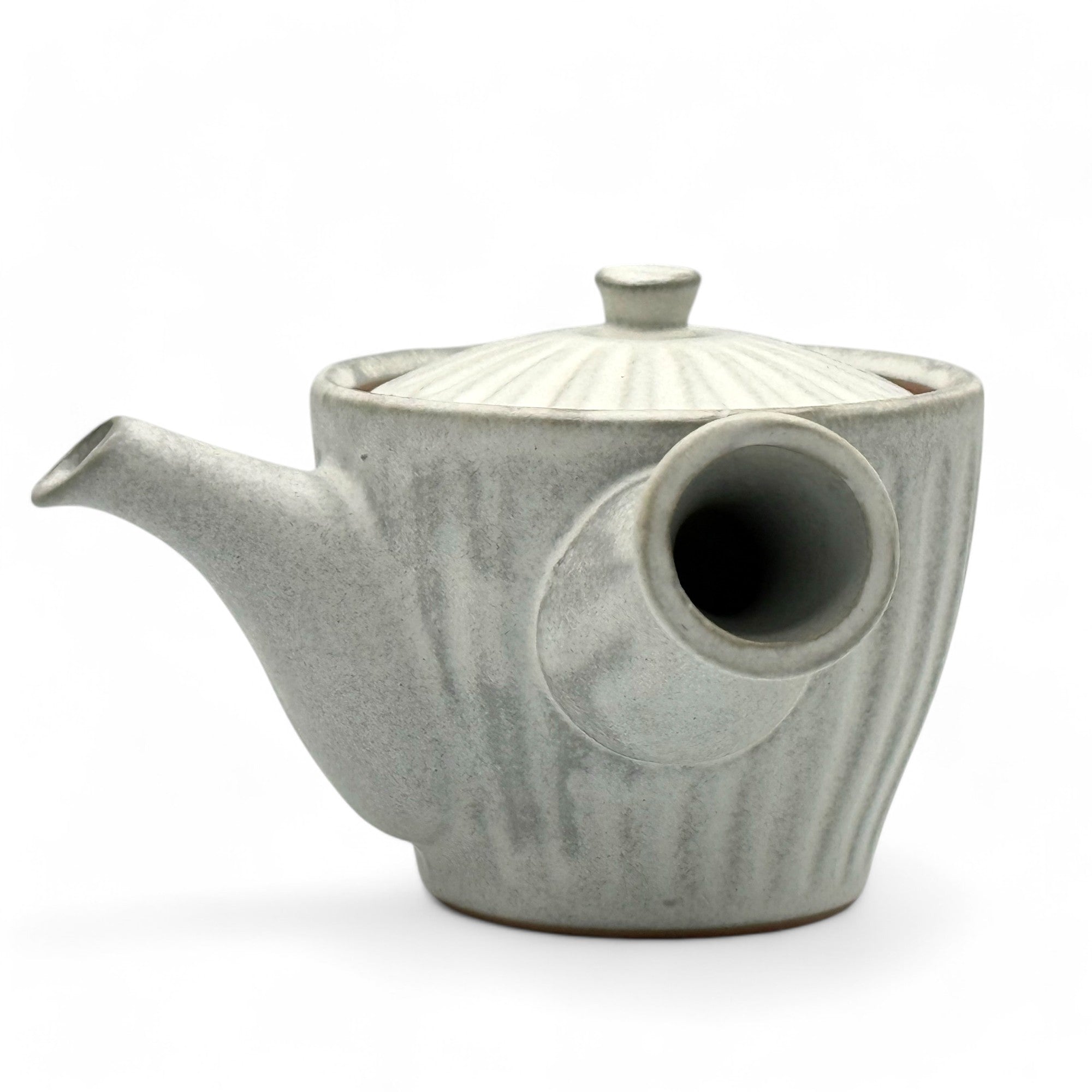 Inoue Tea Kiku Kohiki Rustic White Tokoname-yaki Kyusu - Japanese Teapot displayed against a neutral background.