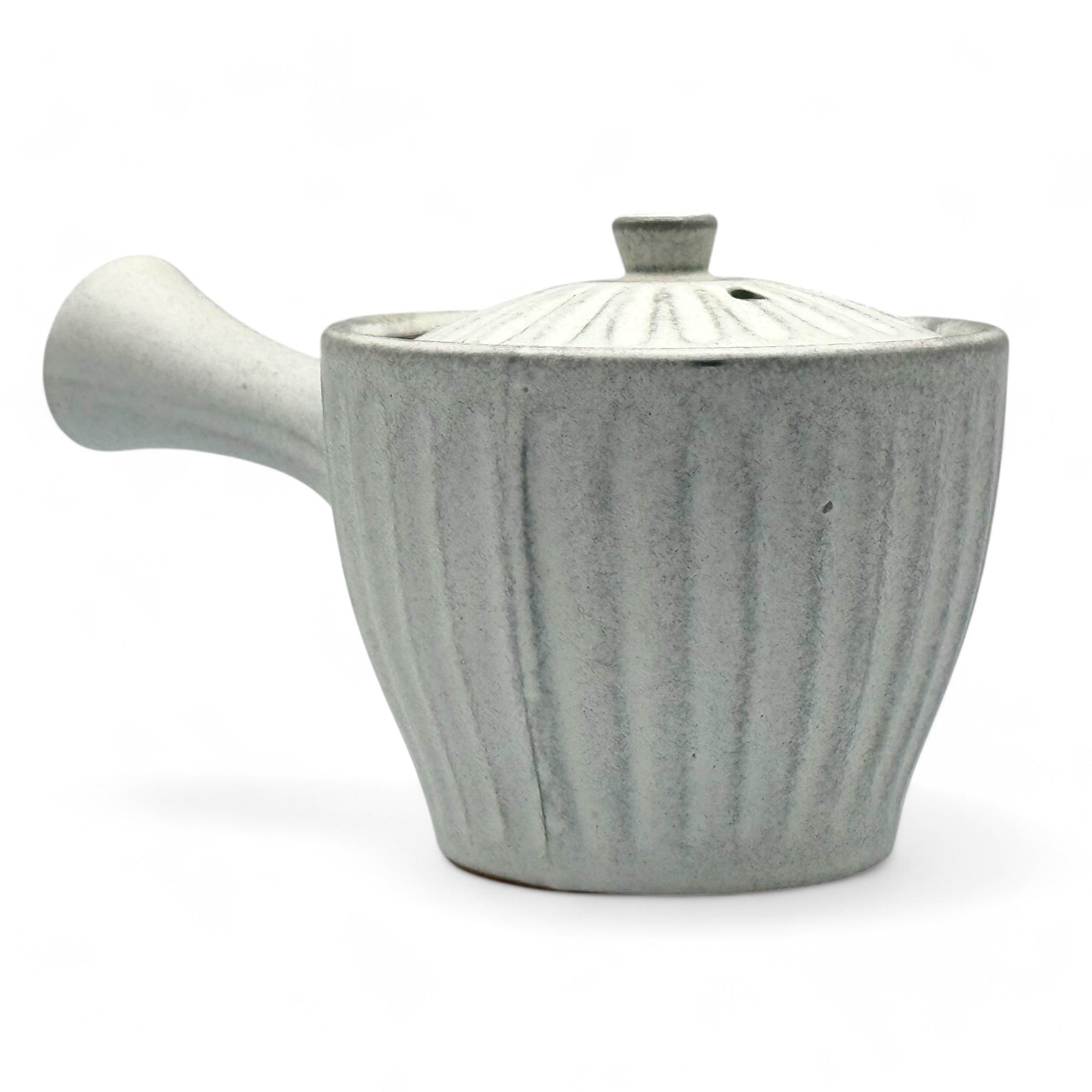 Inoue Tea Kiku Kohiki Rustic White Tokoname-yaki Kyusu - Japanese Teapot, showing a white teapot with a rustic design.