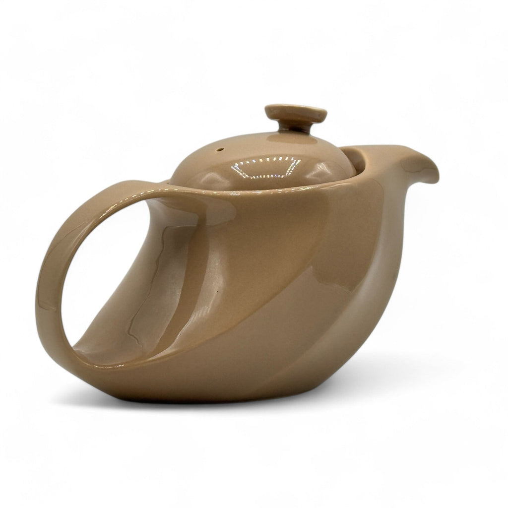 Inoue Tea Rakuchin Beige Mino-yaki Porcelain Kyusu - Japanese Teapot, featuring a traditional design and beige glaze.