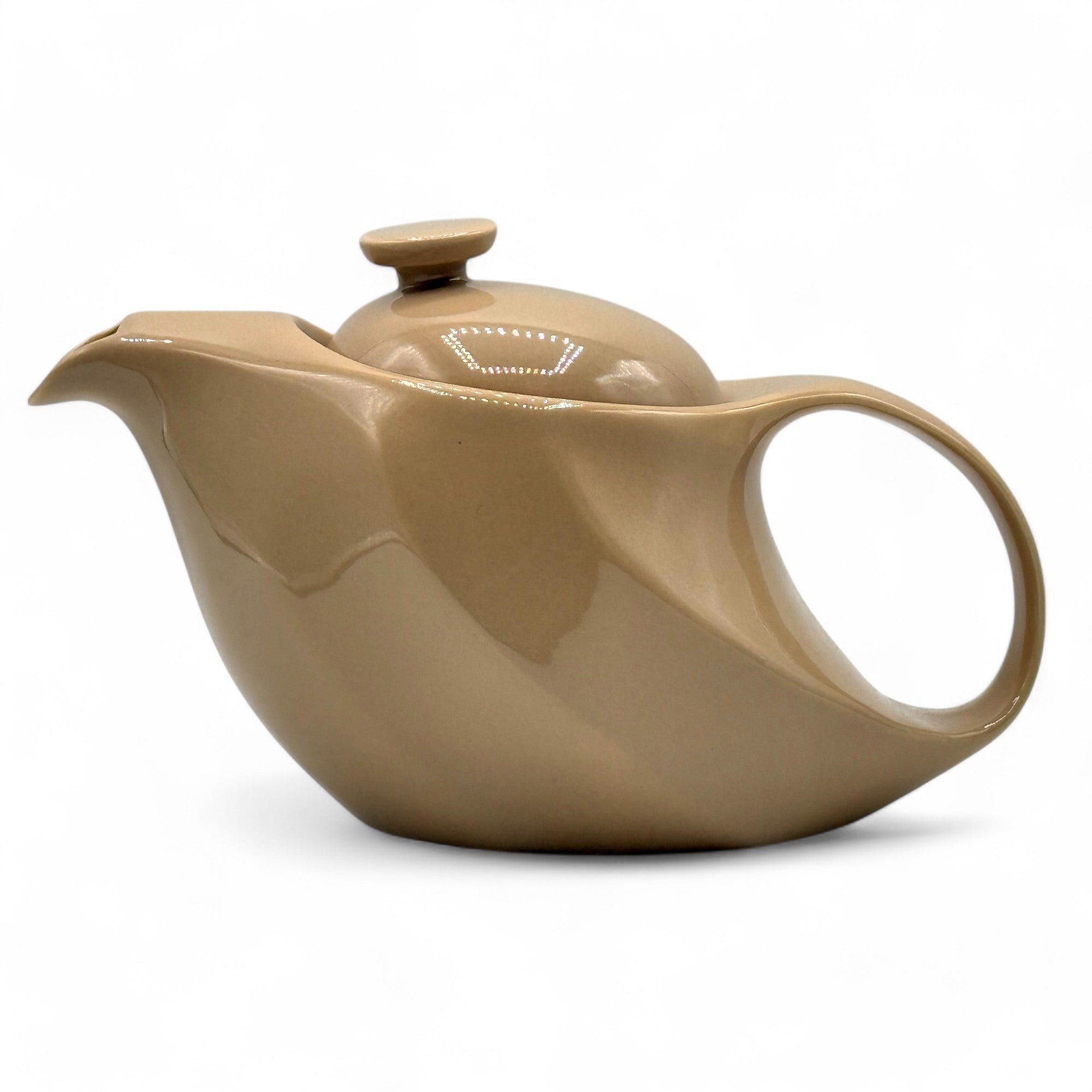 Inoue Tea Rakuchin Beige Mino-yaki Porcelain Kyusu - Japanese Teapot with side handle, designed for efficient pouring.