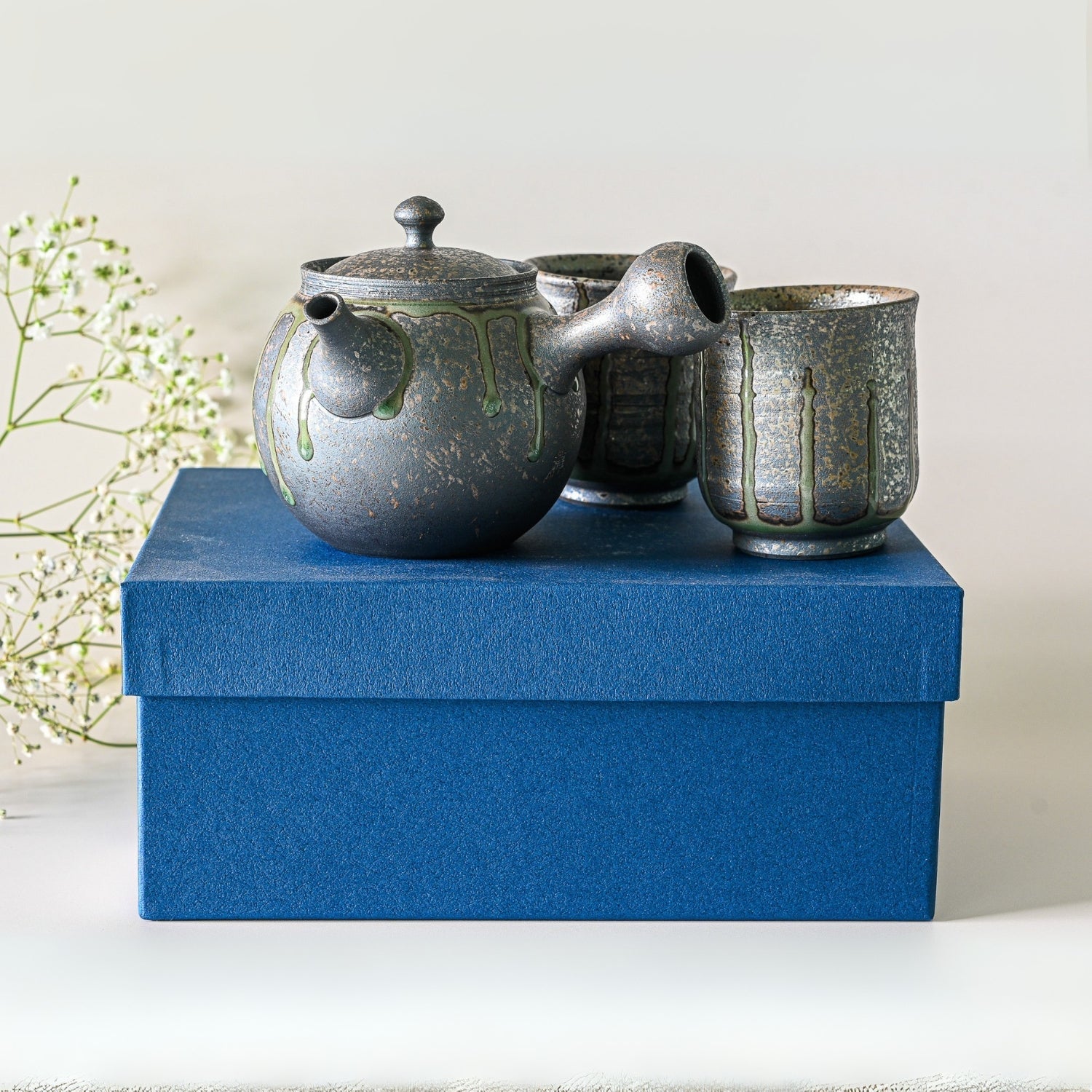Aprika Life Japanese Kyusu Set - Teapot with Filters (230ml) and Two Cups