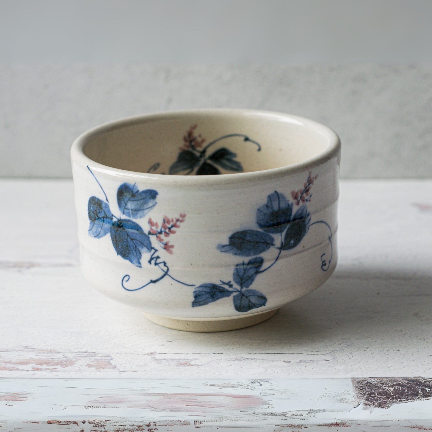 Aprika Life White Clay Kudzu Flowers Matcha Bowl - Thumbnail 2