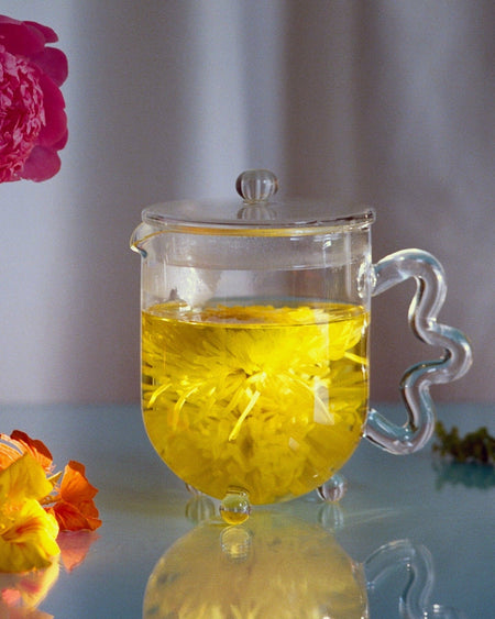 The Qi Clear Bloom glass teapot