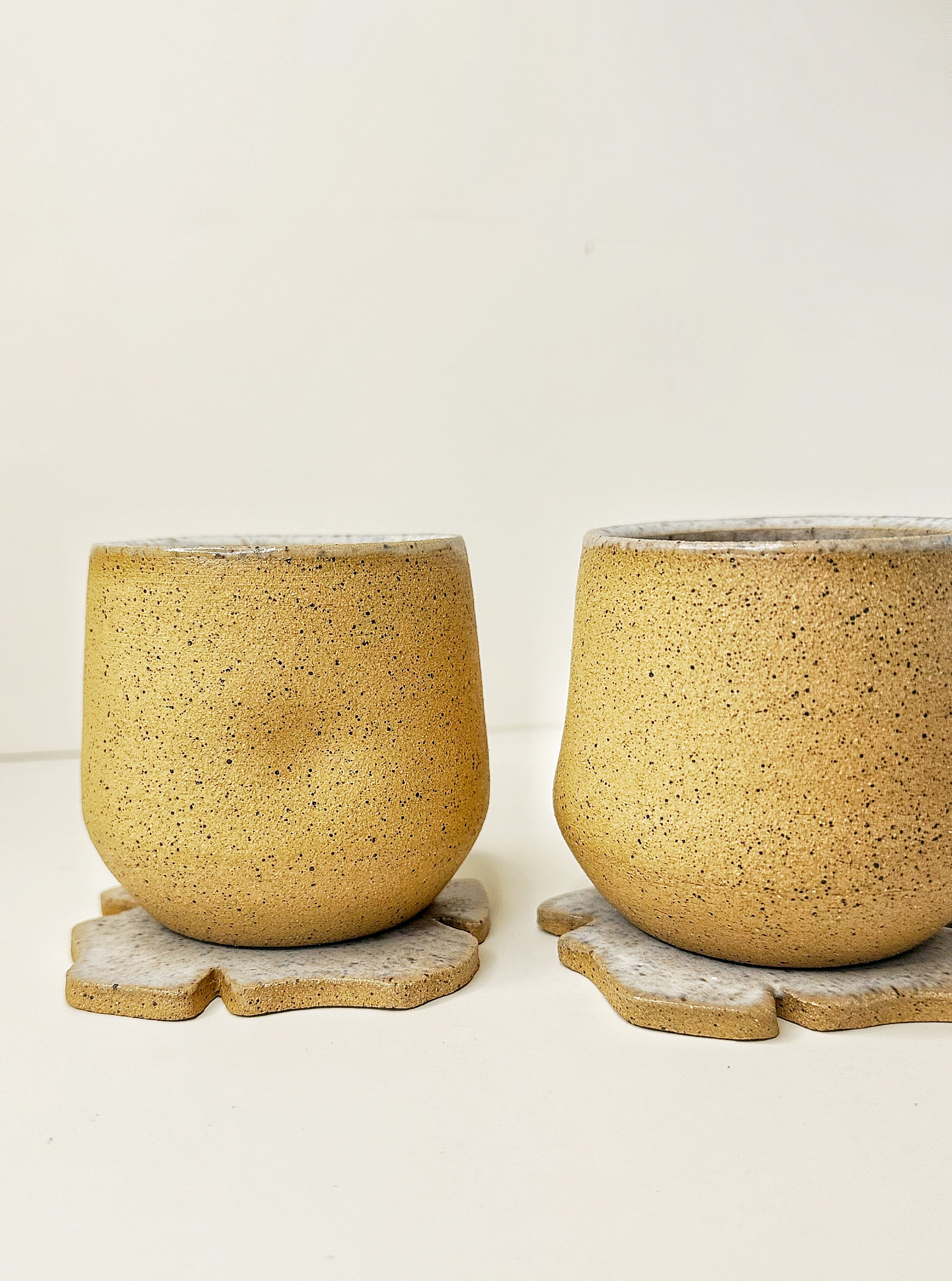 OCEAN SAND CUP SET (2 cups + 2 Flower coaters)