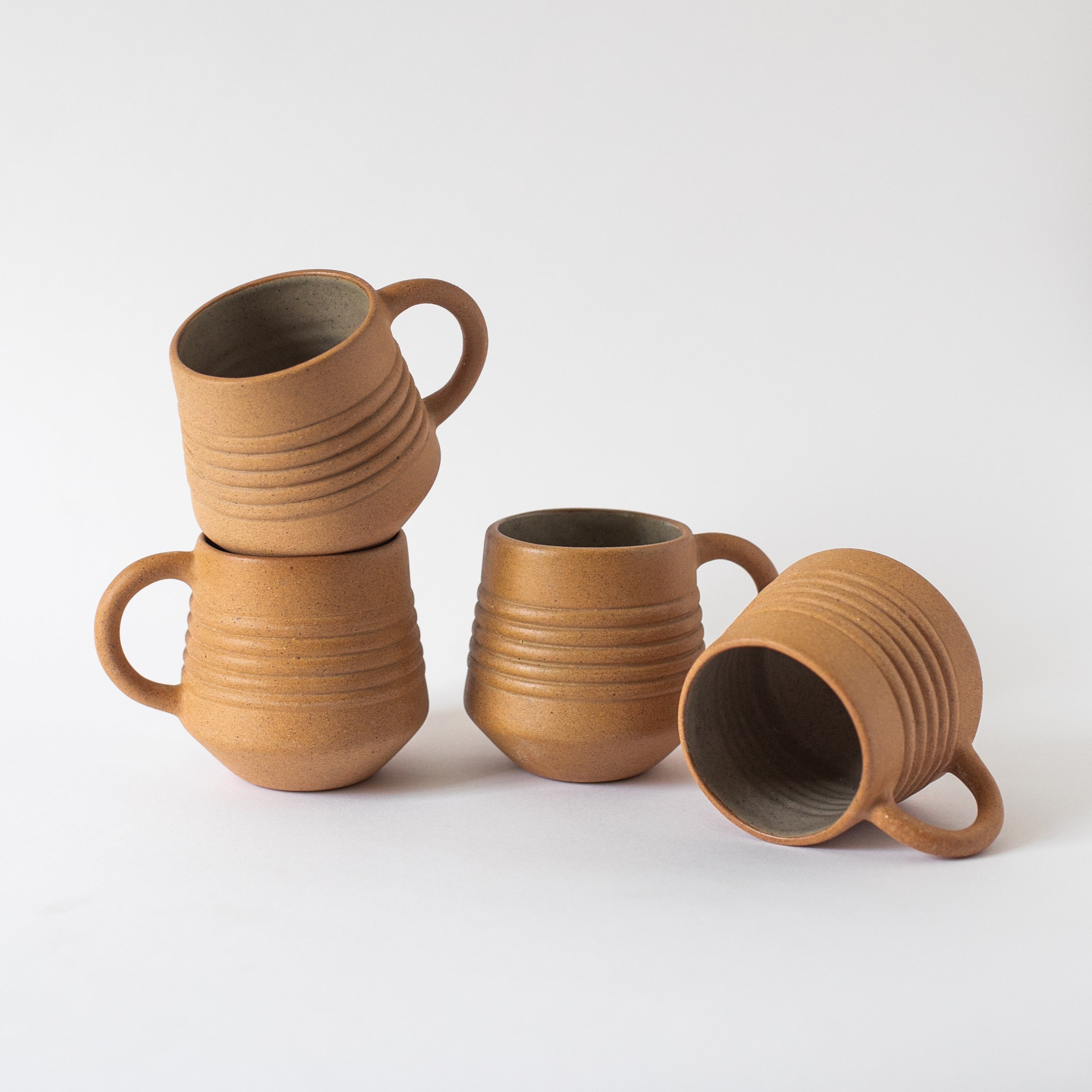 Al Centro Ceramica Anillo Mug