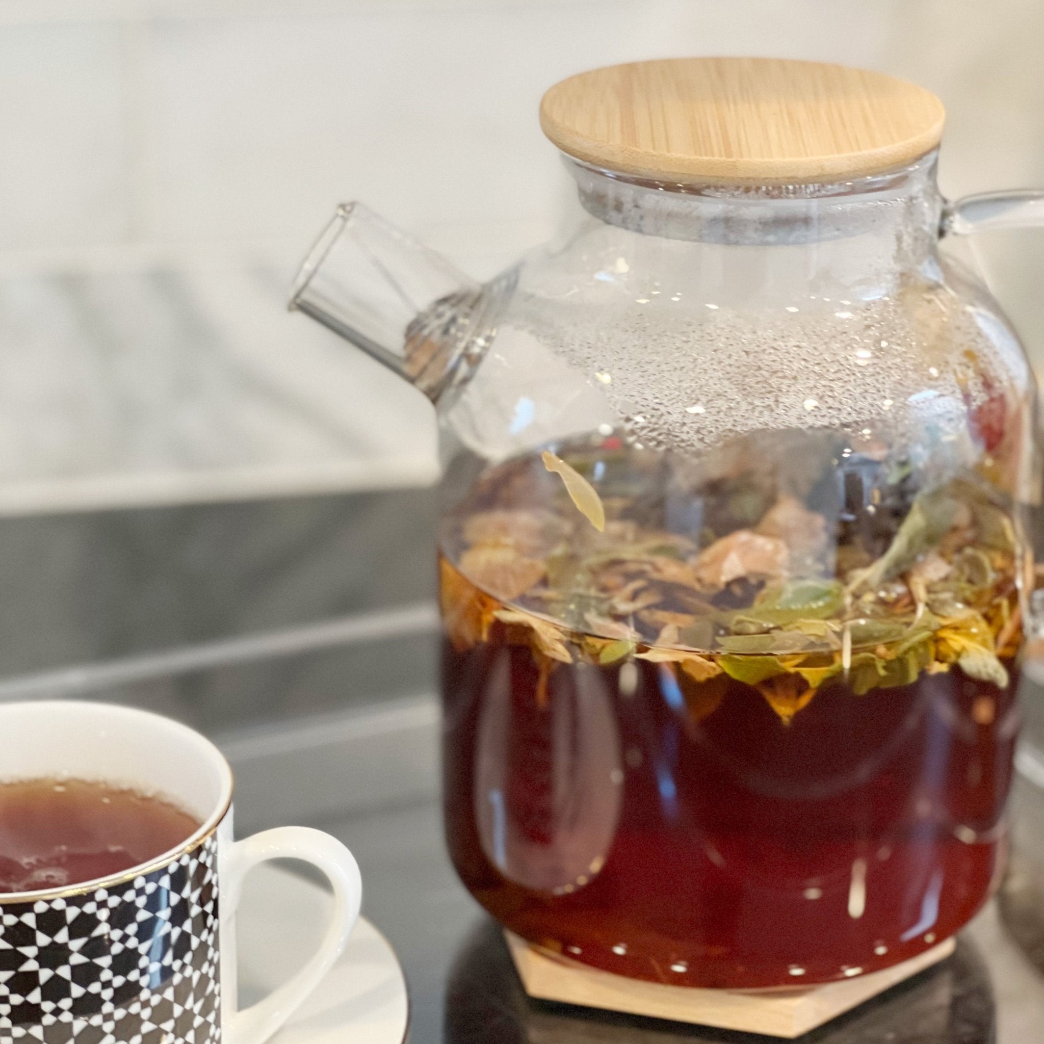 Tea + Linen Glass Teapot - 1800mL