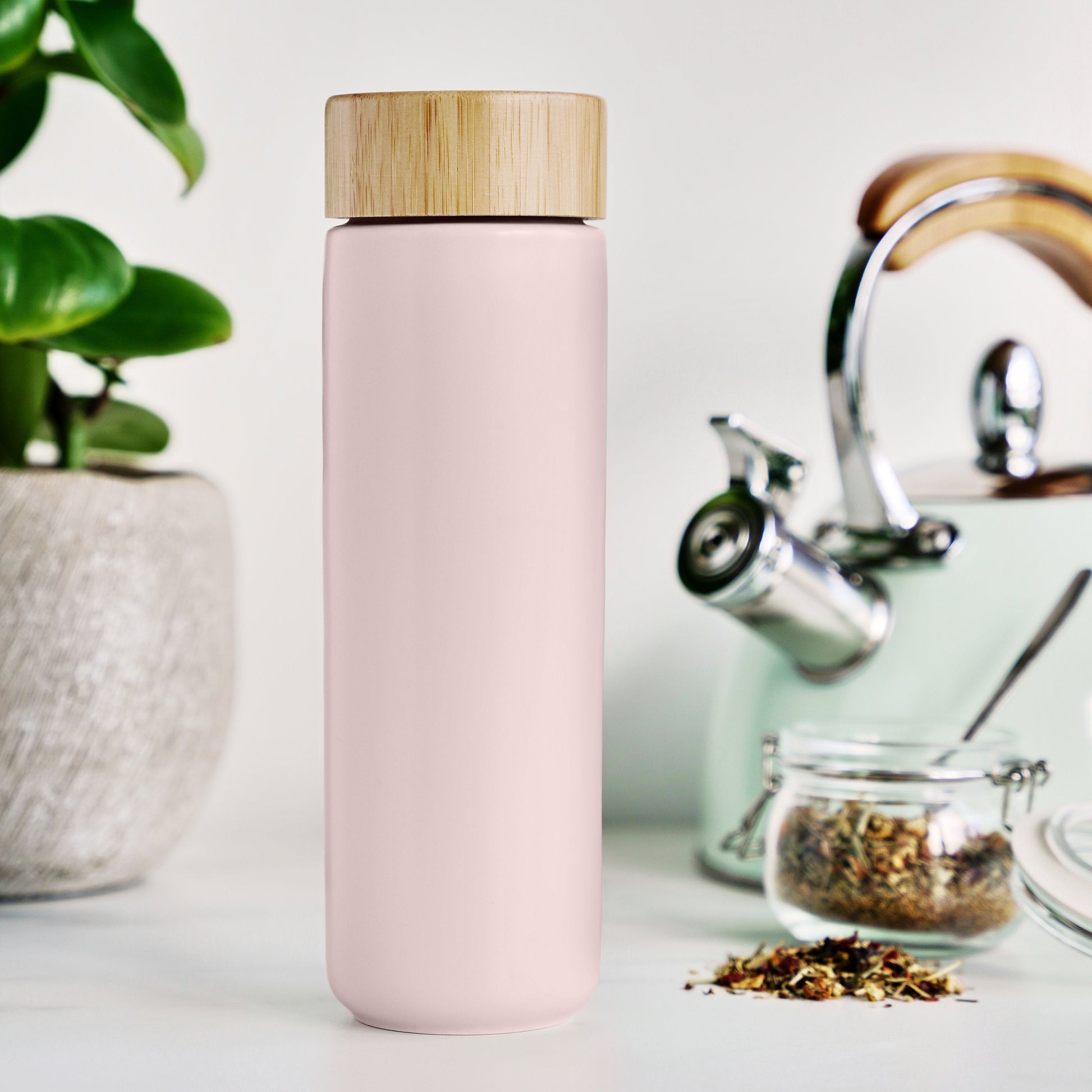 Pinky Up Tatyana Ceramic To-Go Infuser Mug in Lavender