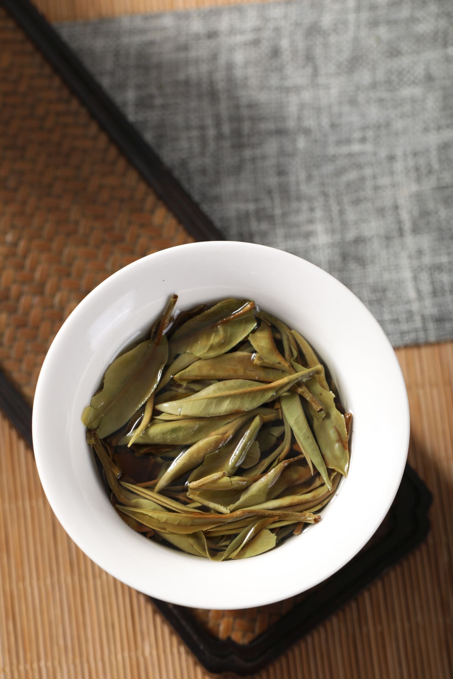 Zum Zum White Peony - Bai Mu Dan Tea