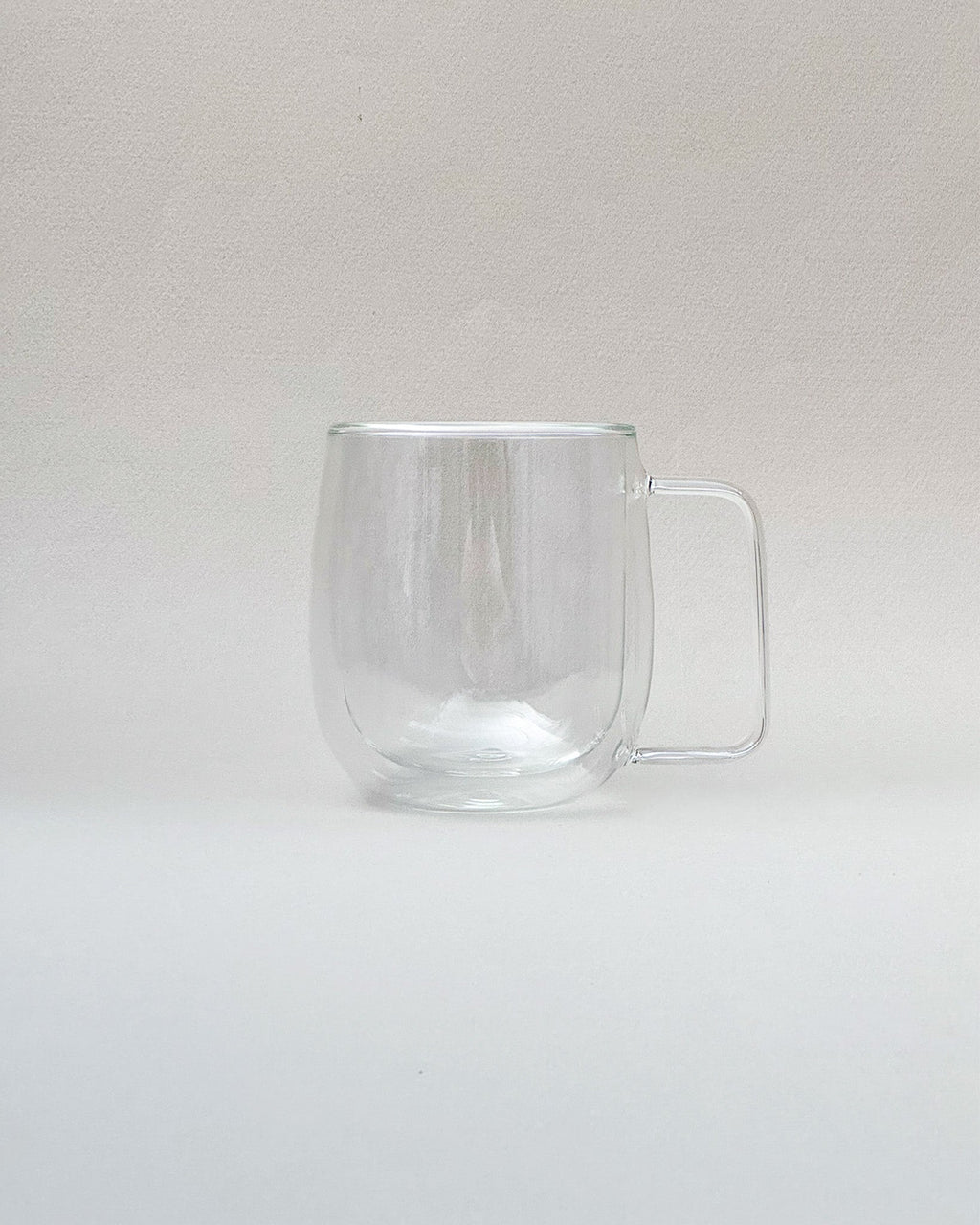 Teappo Simple Teacup, hand-blown double-wall borosilicate glass mug, 300 mL capacity, microwave safe, lightweight design.