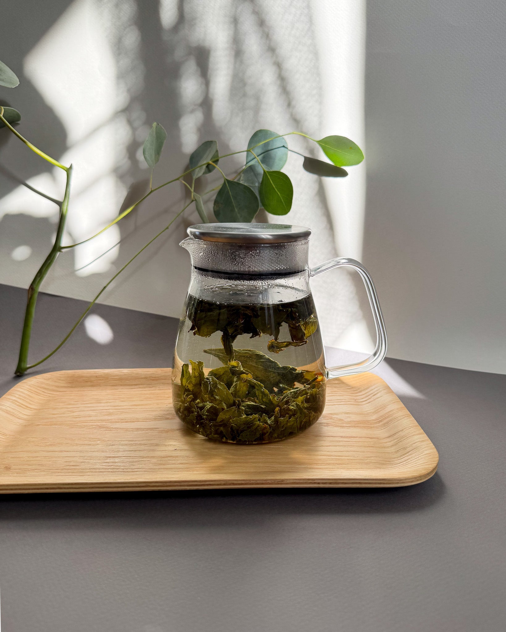 Teappo Simple Teapot, a minimalist design teapot in a sleek shape, shown in image from Teappo
