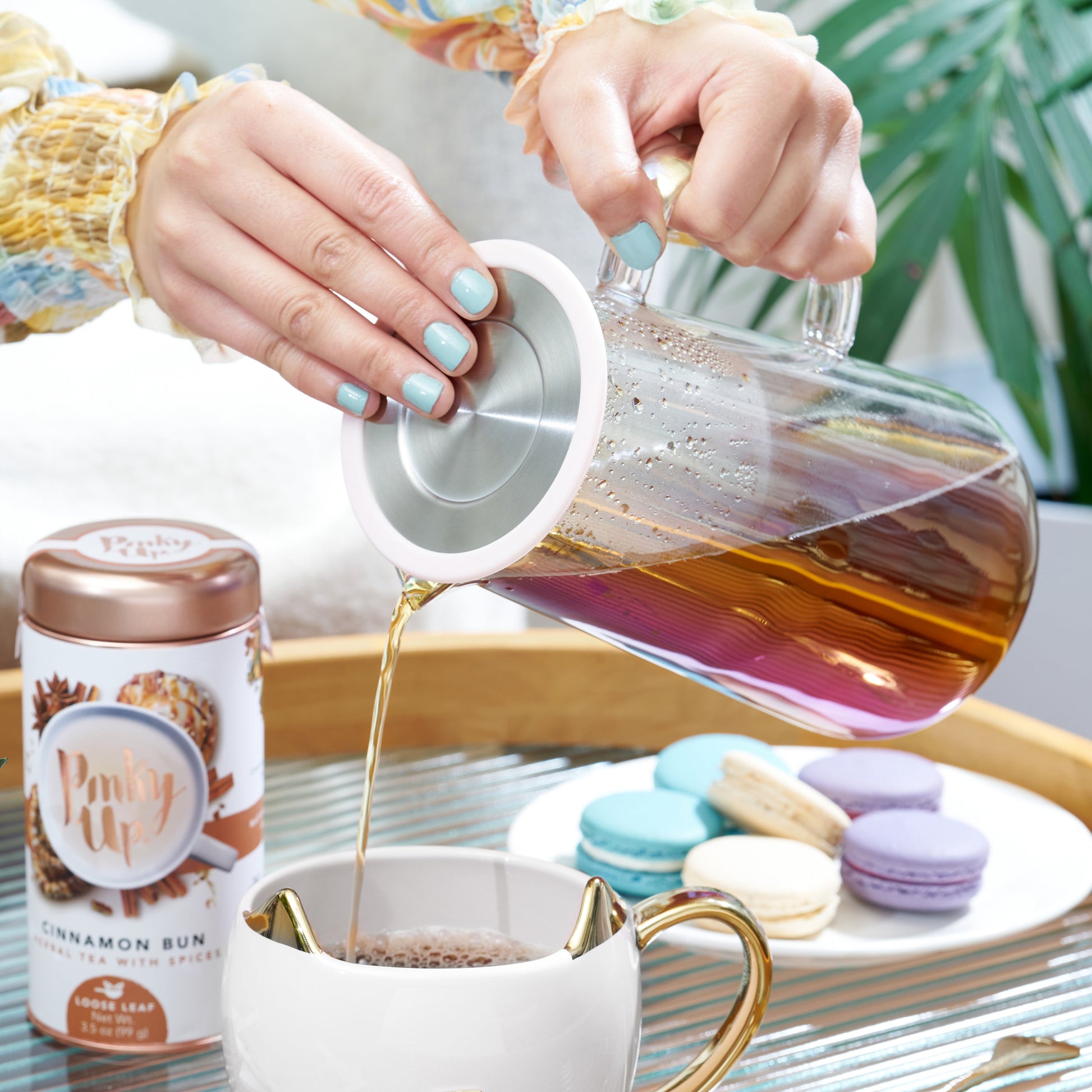 Pinky Up Annika Glass Teapot & Infuser