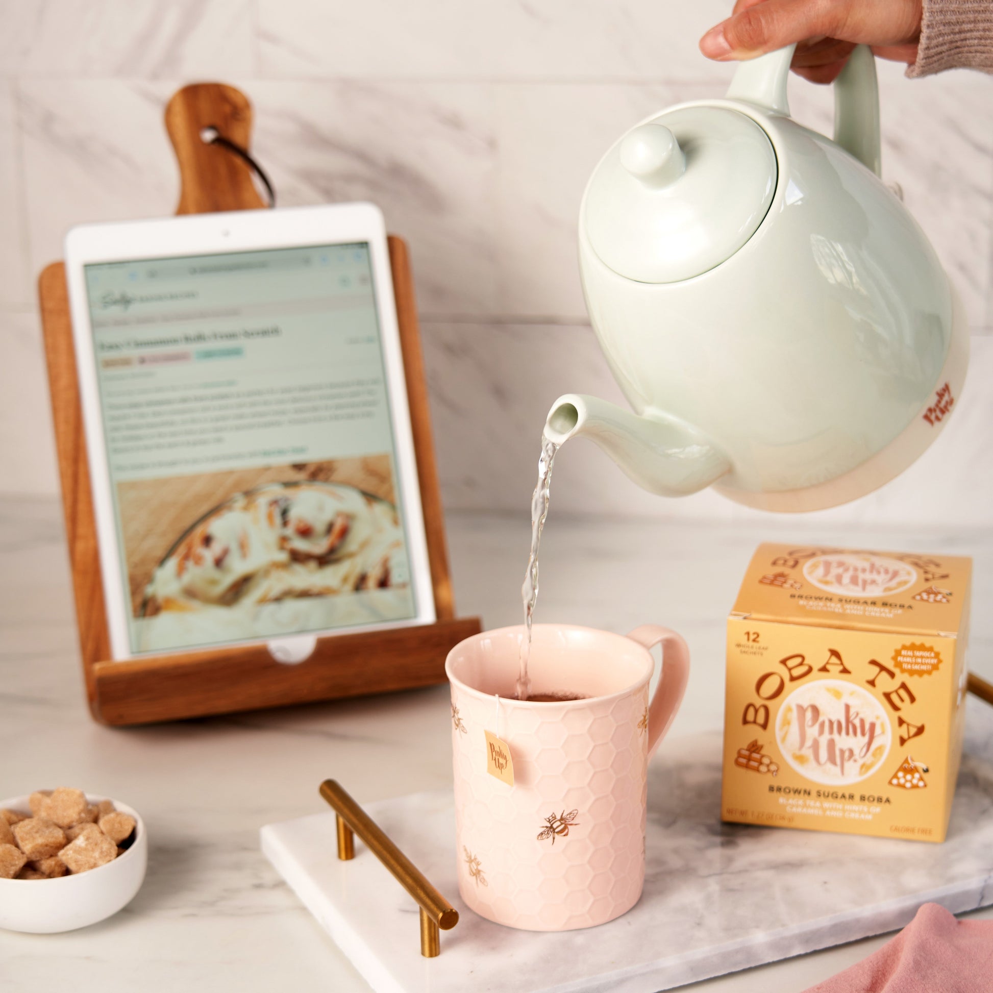 Pinky Up Noelle Ceramic Electric Tea Kettle in Mint